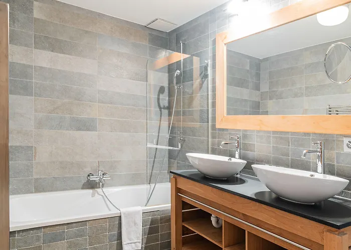 Haus Whymper By Premium *