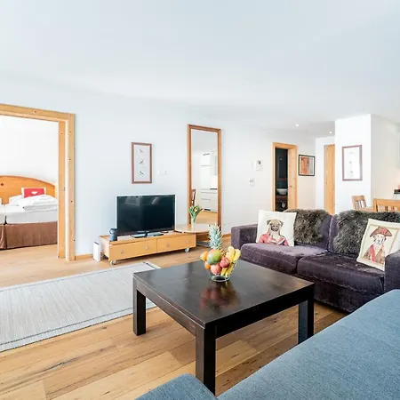 Haus Whymper By Premium *