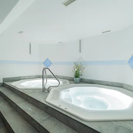 Haus Whymper By Premium Διαμέρισμα *